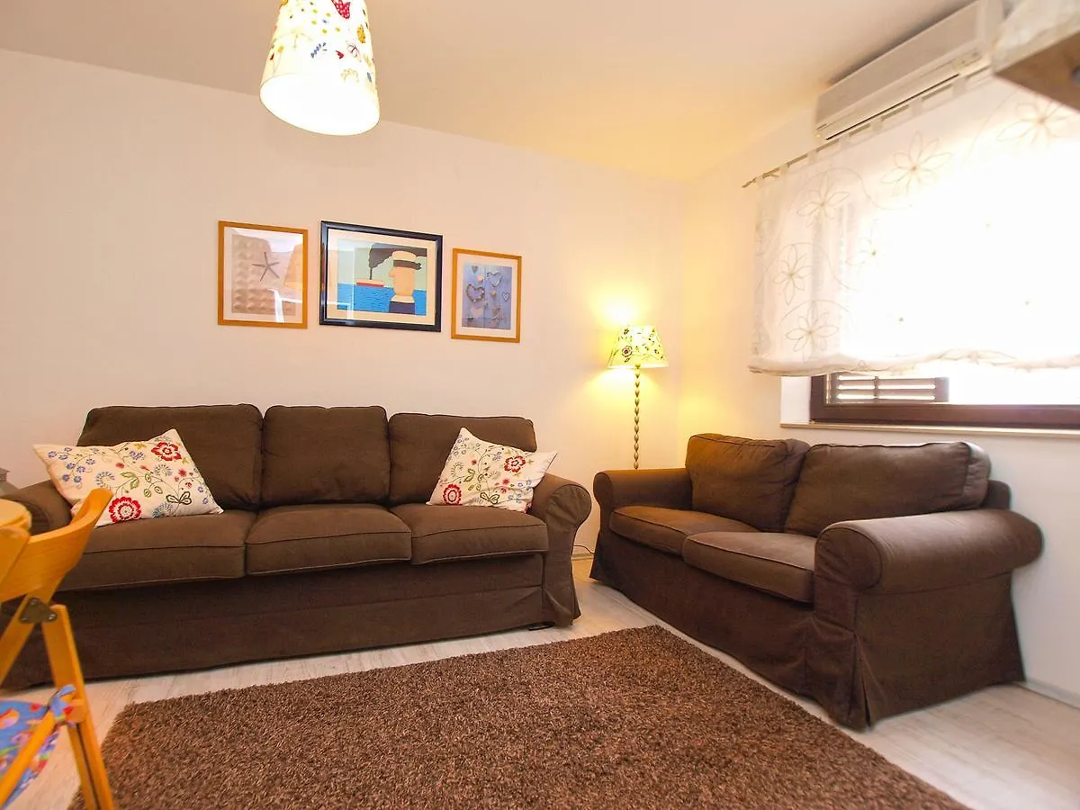 Apartments Josip 1544 Fazana Croatia