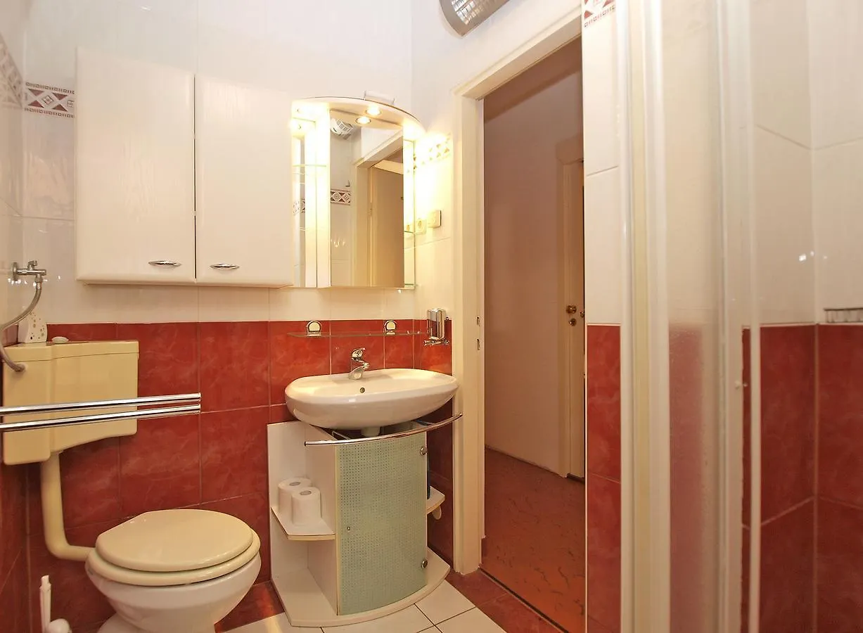 Apartments Josip 1544 Fazana Croatia
