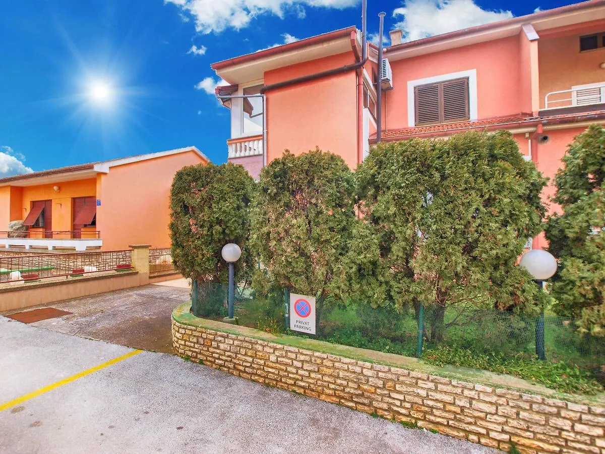 Apartments Josip 1544 Fazana 0*,  Croatia