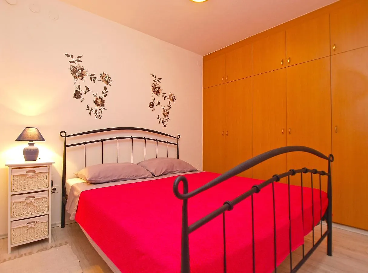 Apartments Josip 1544 Fazana Croatia