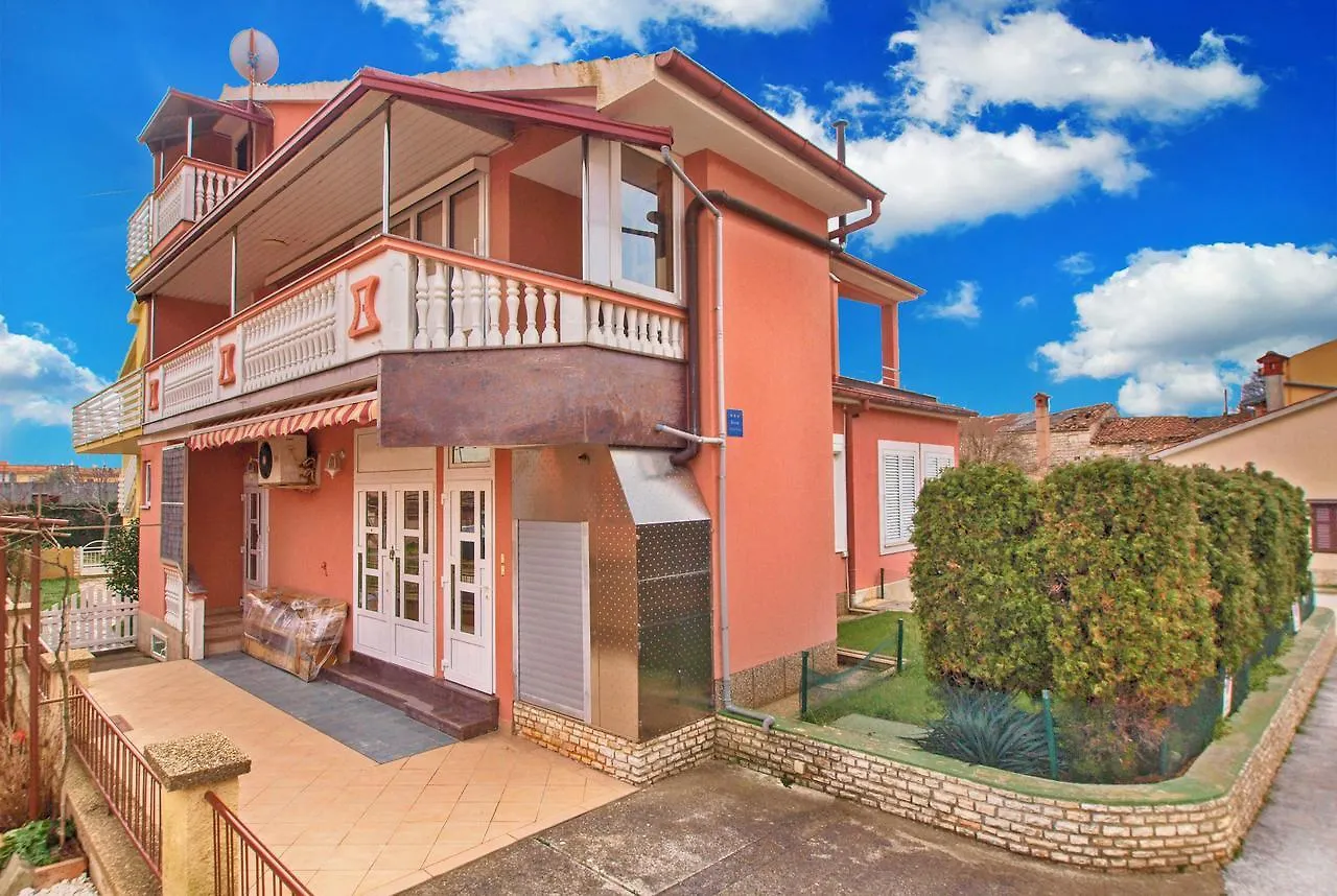 Apartments Josip 1544 Fazana